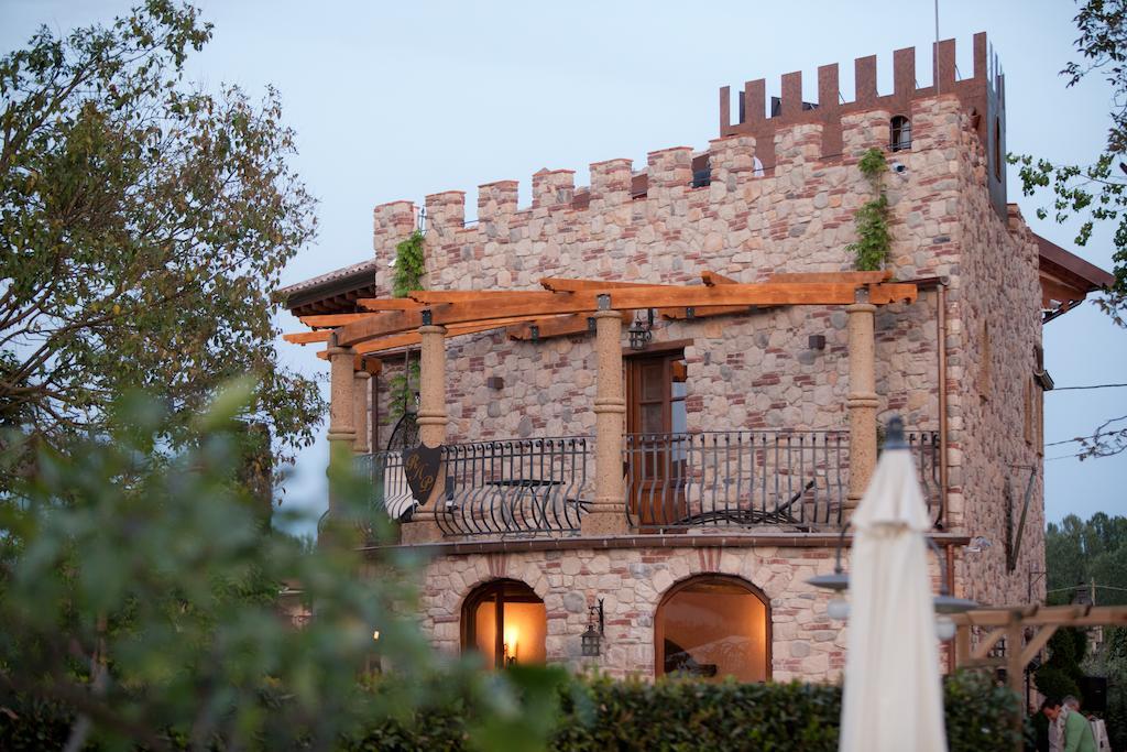 Bed and Breakfast Castello Dei Templari Lucca Exterior foto