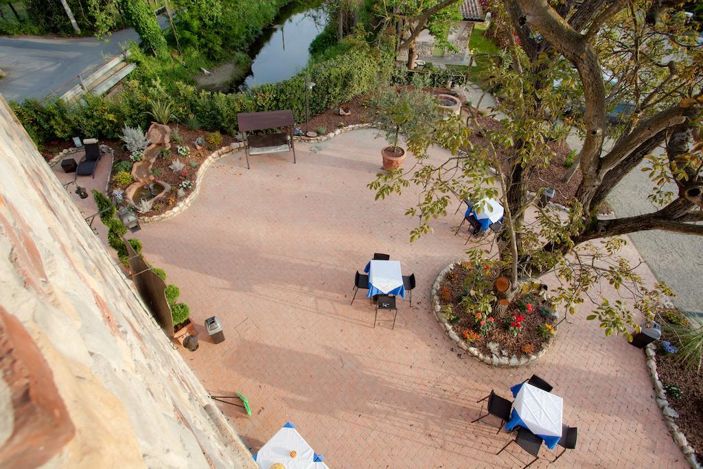 Bed and Breakfast Castello Dei Templari Lucca Exterior foto